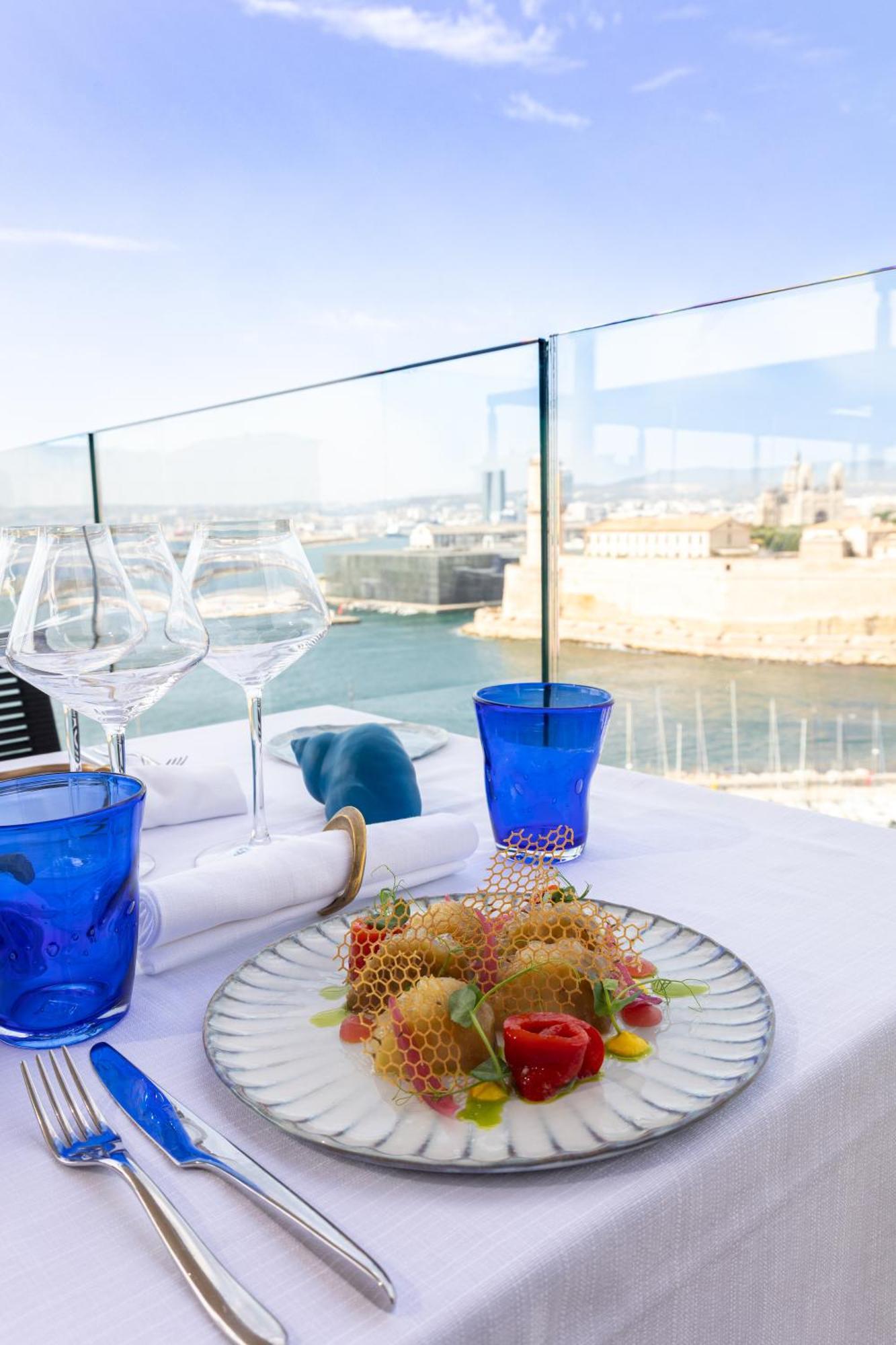 Sofitel Vieux-port 5*