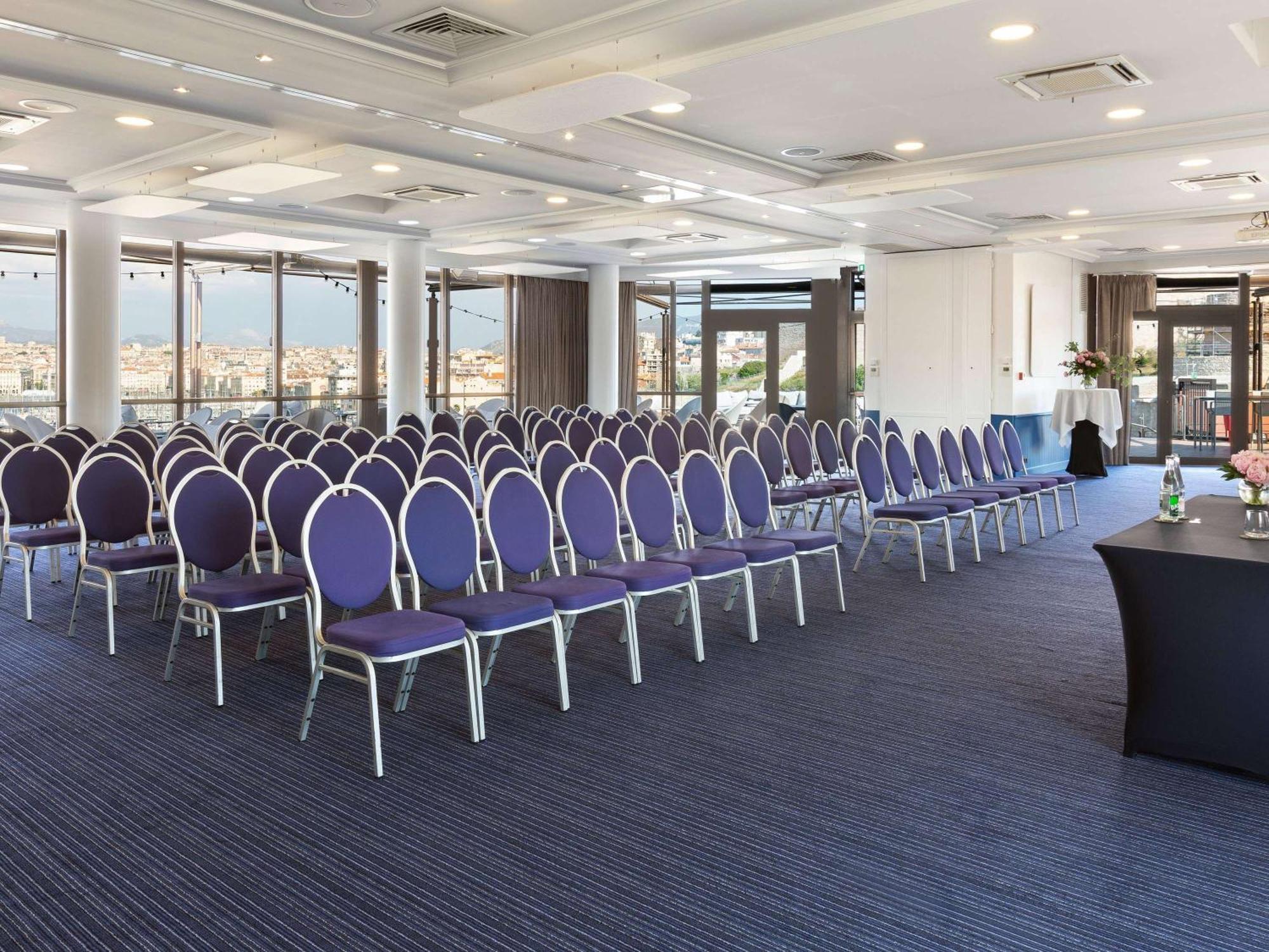 Sofitel Vieux-port Hotel 5*